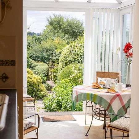 Pass The Keys Cosy Cottage With Views Over The Shropshire Hills Ludlow Bagian luar foto