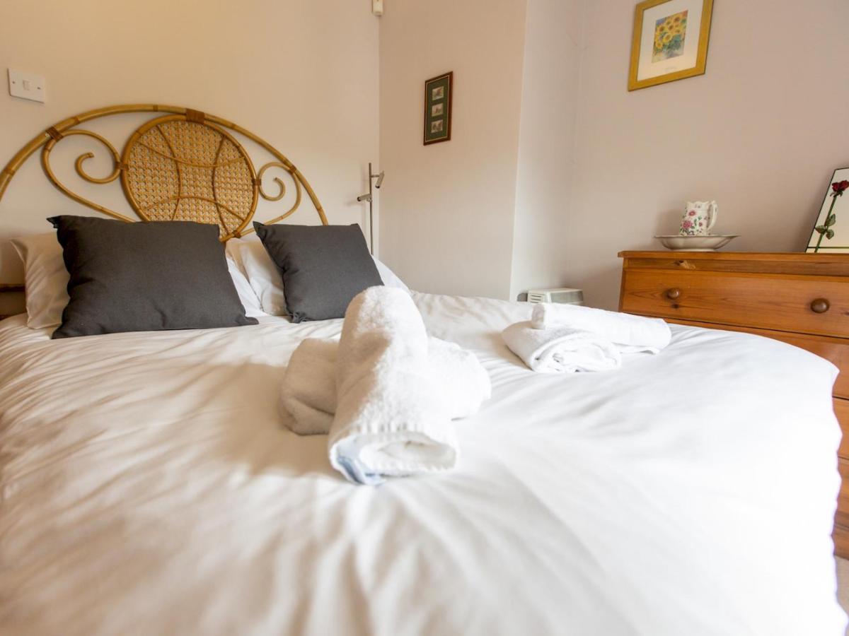 Pass The Keys Cosy Cottage With Views Over The Shropshire Hills Ludlow Bagian luar foto