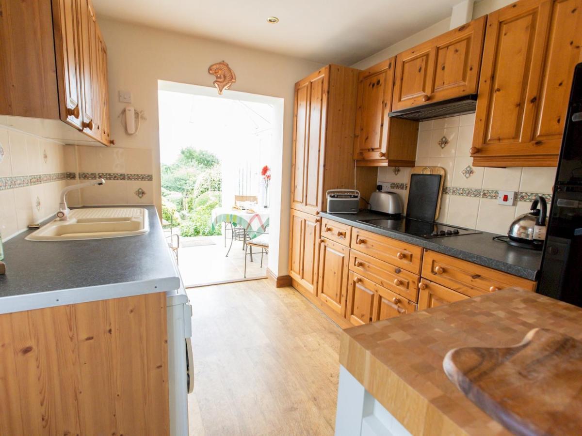 Pass The Keys Cosy Cottage With Views Over The Shropshire Hills Ludlow Bagian luar foto