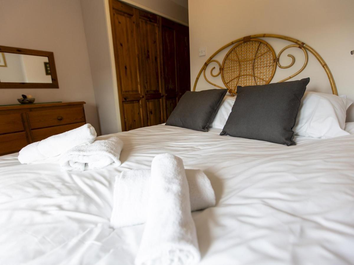 Pass The Keys Cosy Cottage With Views Over The Shropshire Hills Ludlow Bagian luar foto