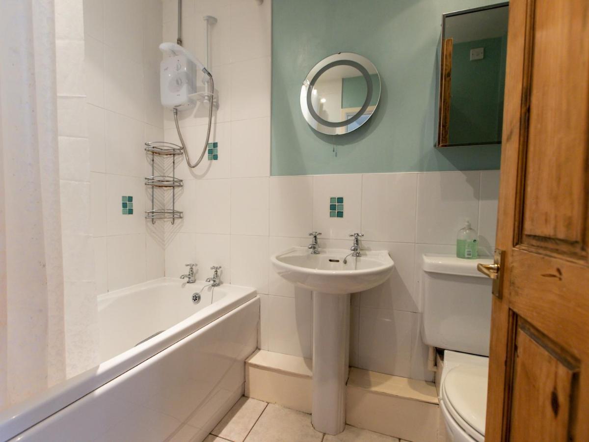 Pass The Keys Cosy Cottage With Views Over The Shropshire Hills Ludlow Bagian luar foto